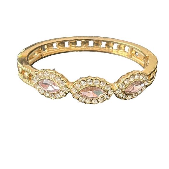 Signed Monet Size 7.25 Tennis Bracelet Pink Clear Stretch Rhinestones Gold Plate - Picture 1 of 13